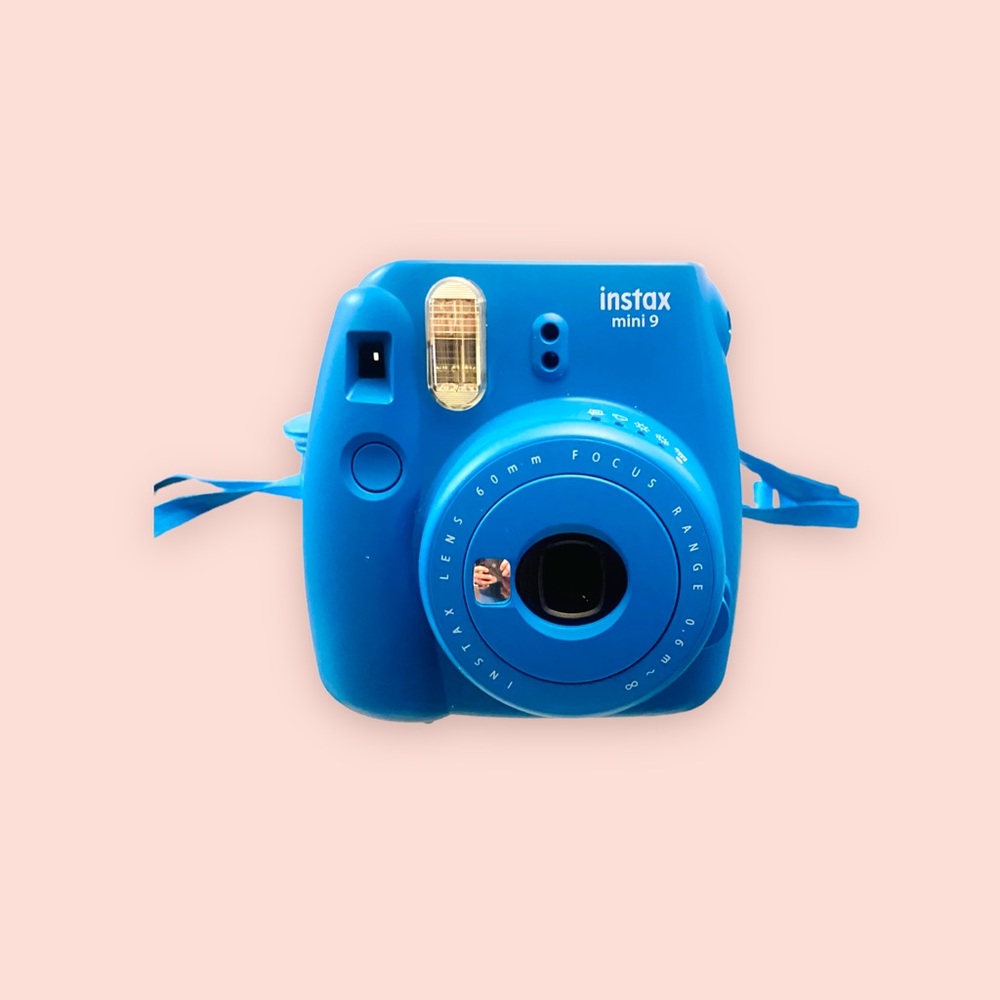 Fuji-Film Instax Mini 9 Camera with Carrying Case